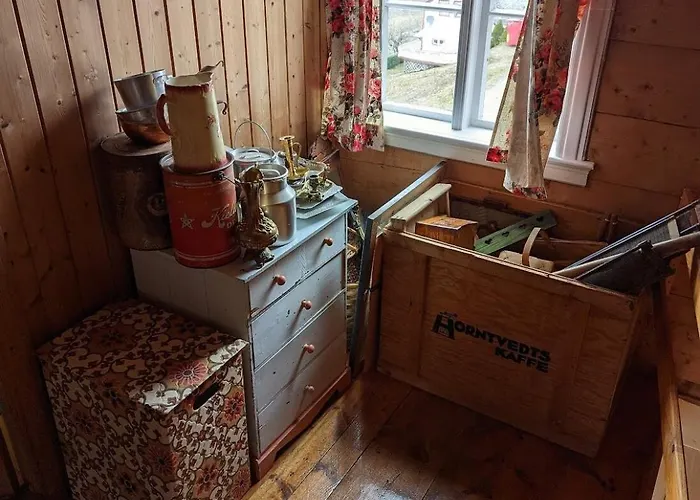 The Queen Path Right From The House