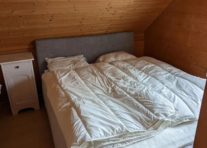 The Queen Path Right From The House *